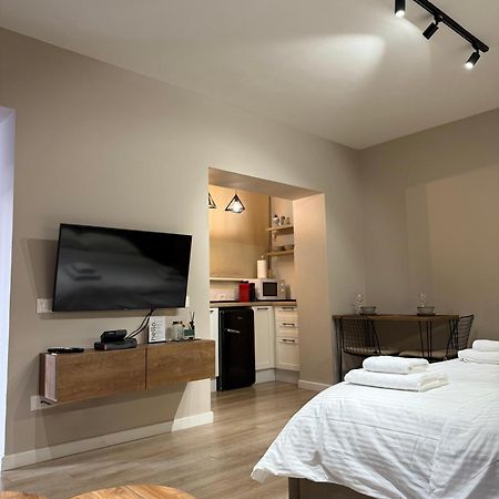 4Seasonsgea , Deluxe Studio , City Centre , Tiran Dış mekan fotoğraf