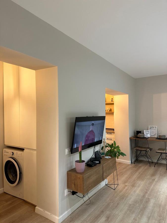 4Seasonsgea , Deluxe Studio , City Centre , Tiran Dış mekan fotoğraf