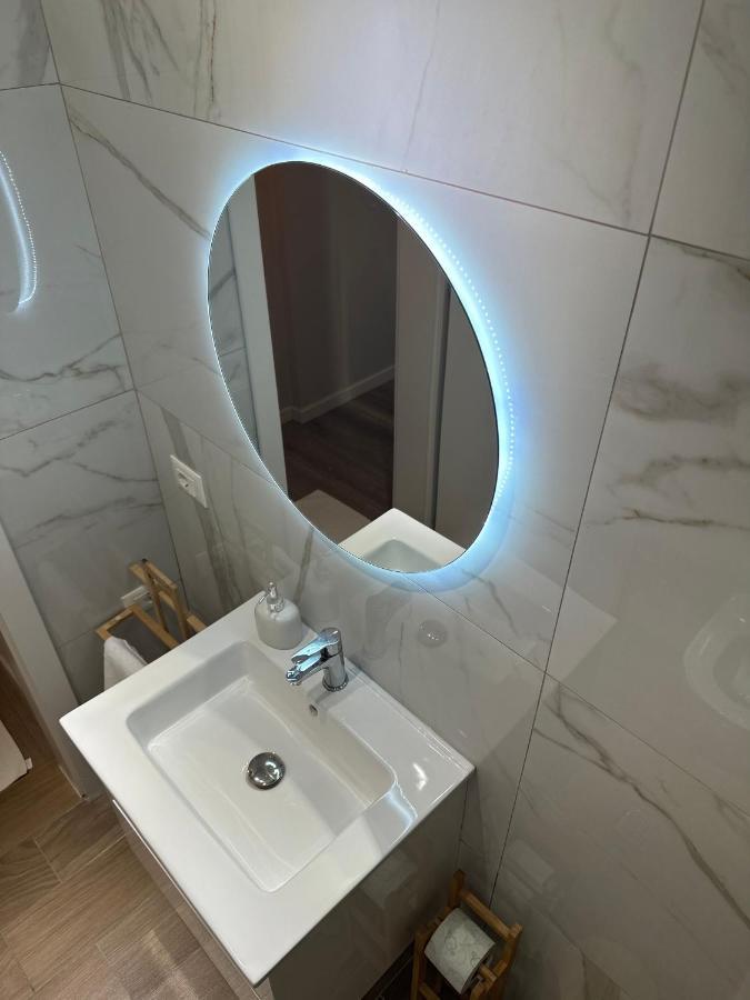 4Seasonsgea , Deluxe Studio , City Centre , Tiran Dış mekan fotoğraf