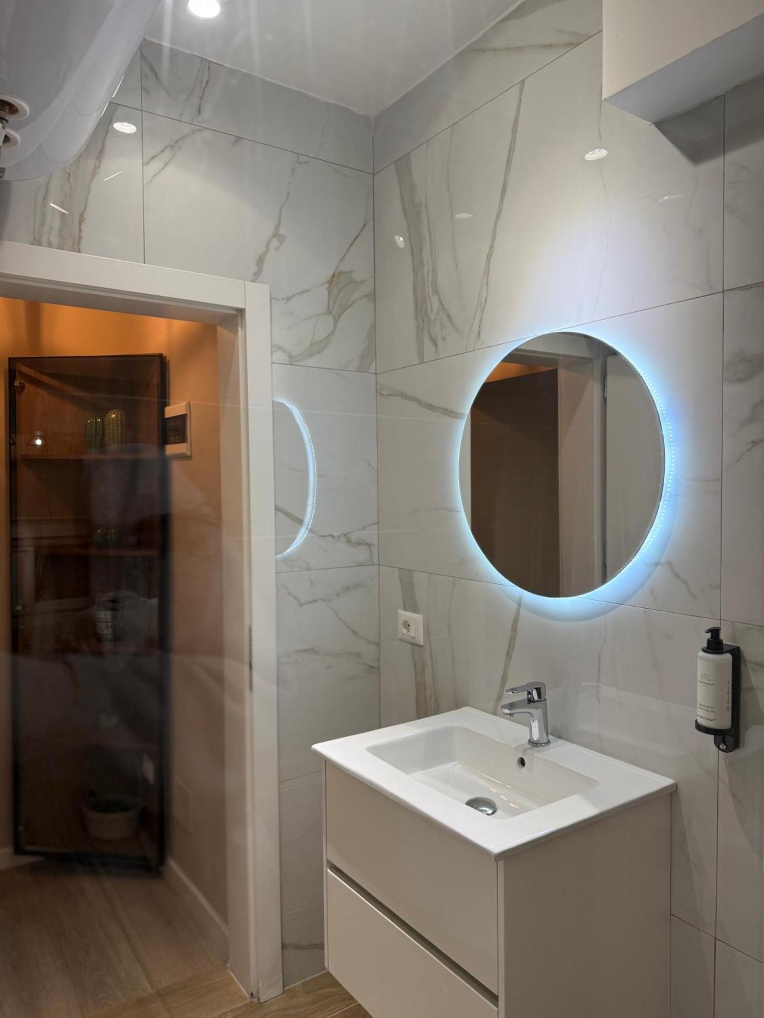 4Seasonsgea , Deluxe Studio , City Centre , Tiran Dış mekan fotoğraf